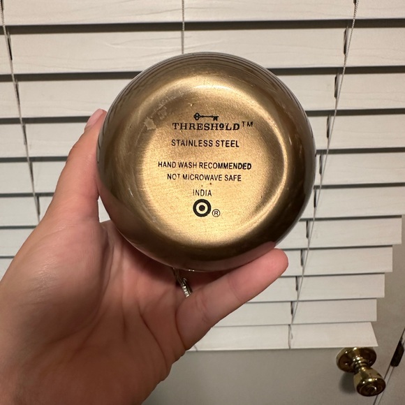 Metal Threshold Wine Glass - Picture 3 of 3